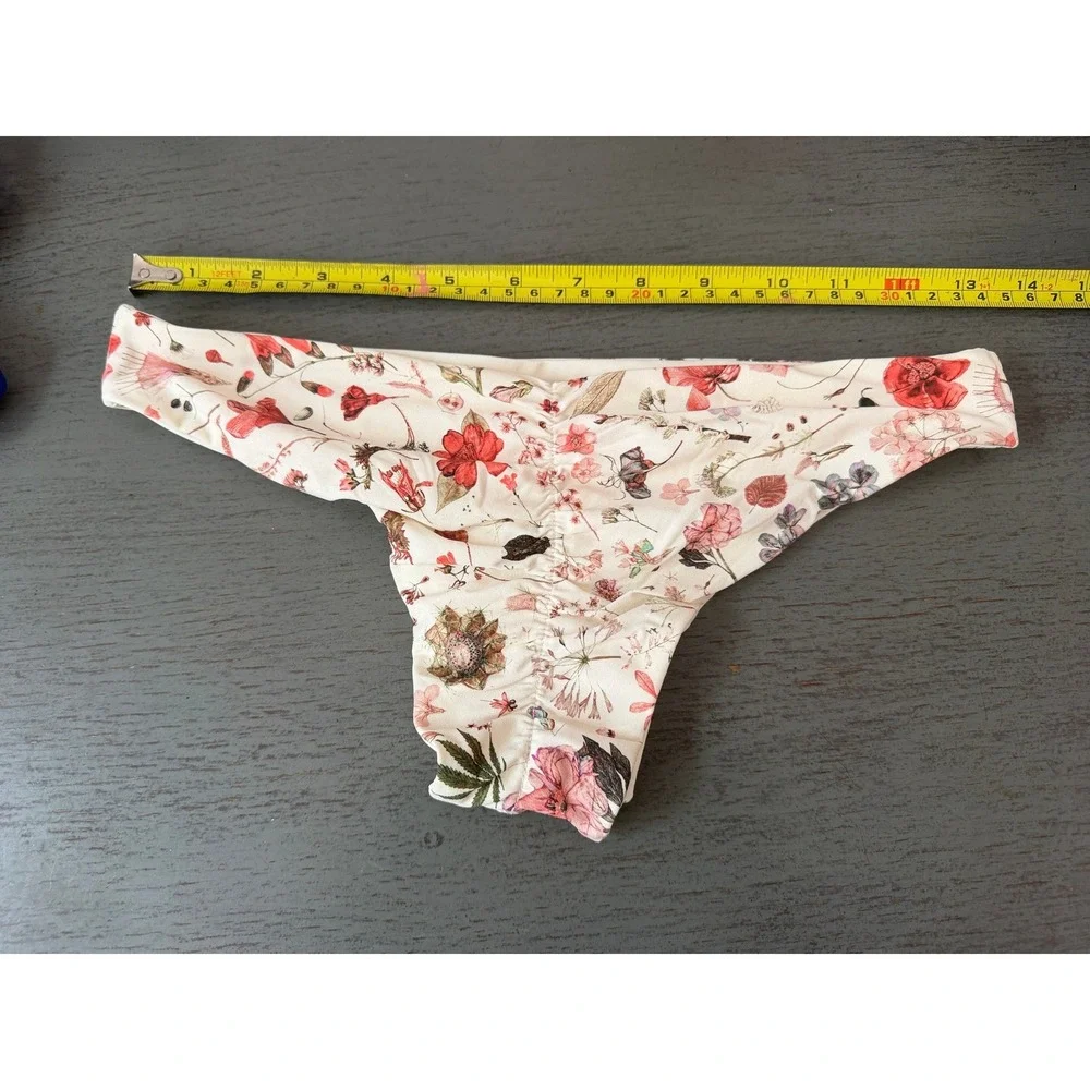 L*Space Bitsy Cut Bikini Bottom Cream Botanical Floral Ruched Cheeky XS NWOT